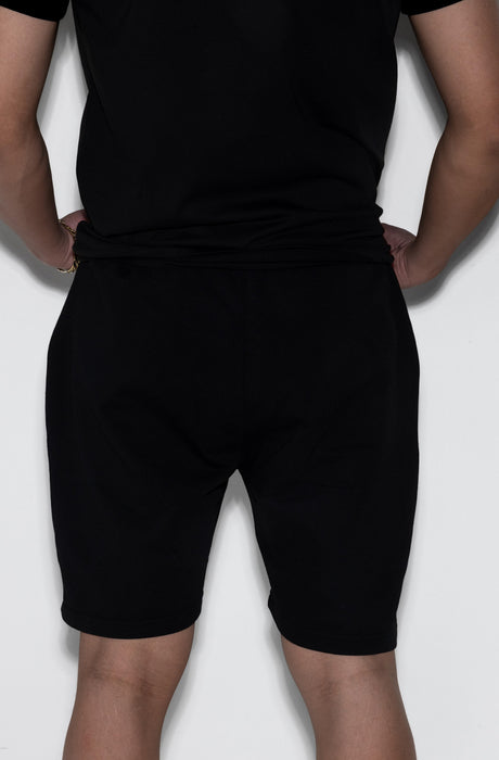 Shorts MagicBee com logo lateral - preto