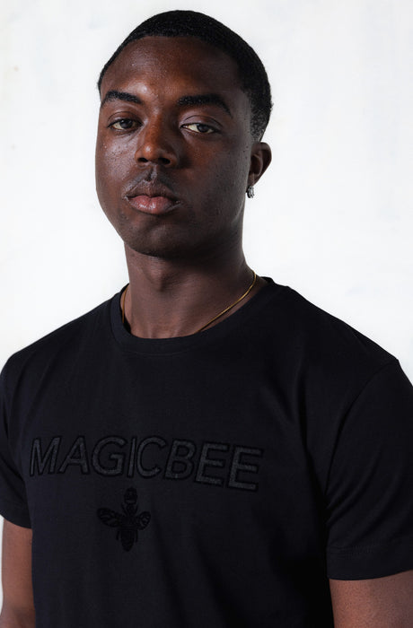 MagicBee Essential Logo Póló - Fekete