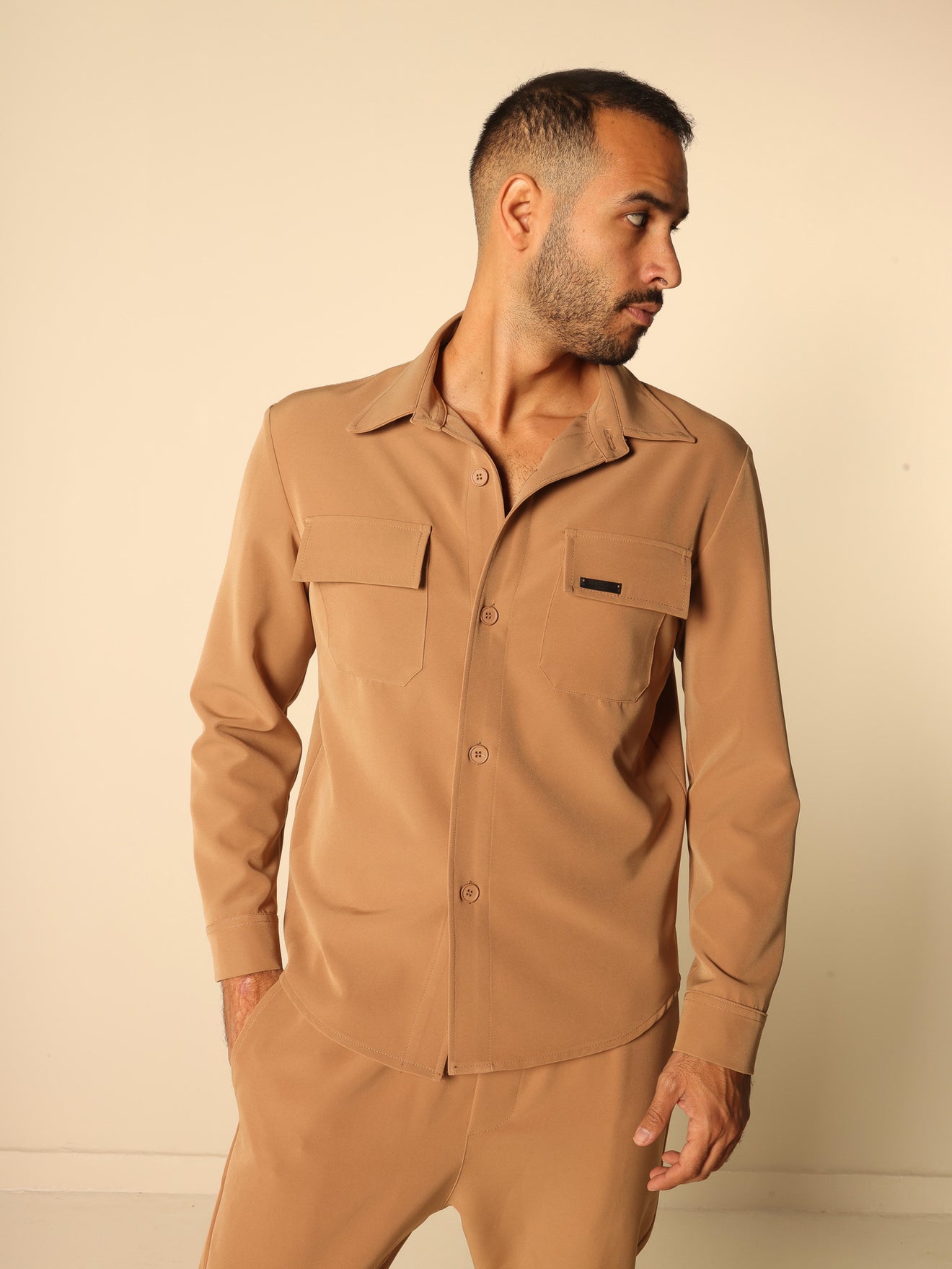 MAGICBEE COUTURE OVERSHIRT WITH PATCH CHEST POCKETS - CAMEL