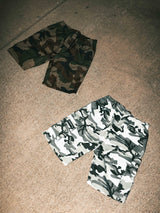 MagicBee Cargo Camo Shorts - Khaki