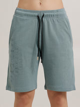 MagicBee Originals Shorts mit geprägtem Logo - Hellblau