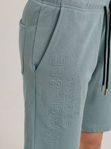 MagicBee Originals Shorts mit geprägtem Logo - Hellblau