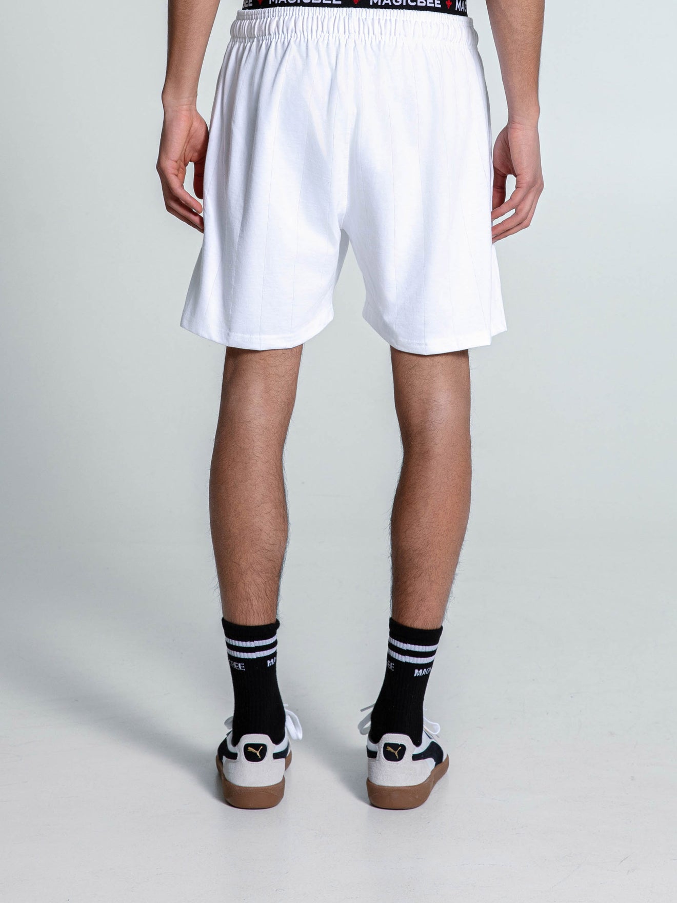 MagicBee Embroidered Golf Logo Shorts - Off White