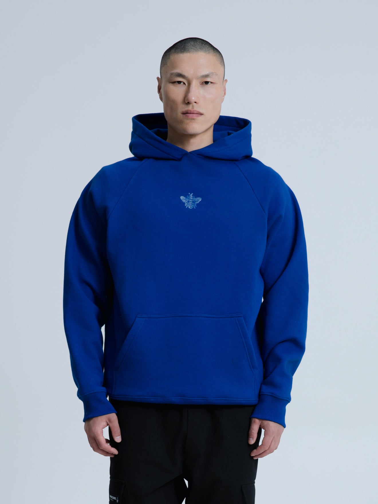 MagicBee Glow-in-the-dark logo Raglan Hoodie - Blue Royal