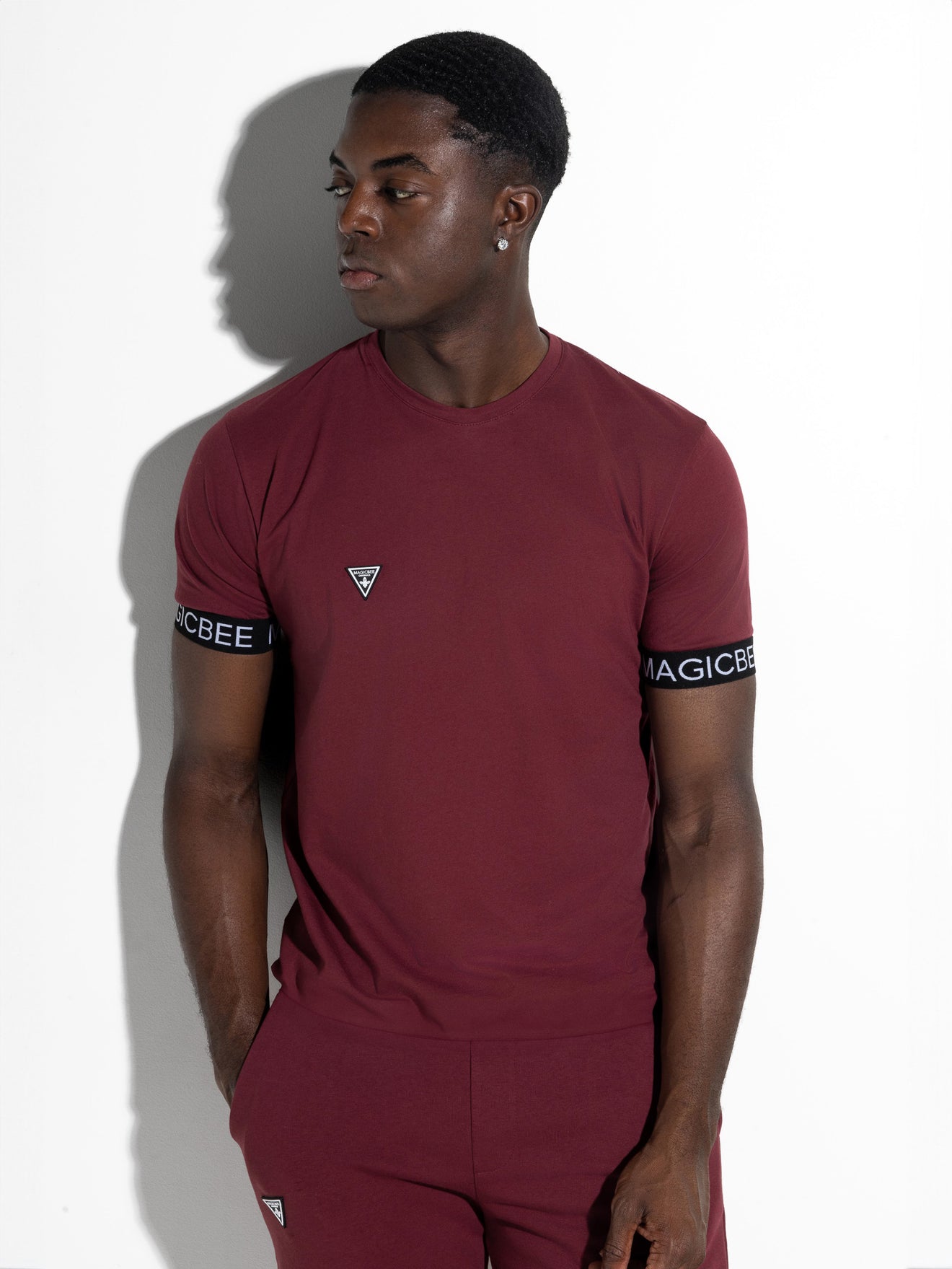 MagicBee Elastic Tee - Burgundy