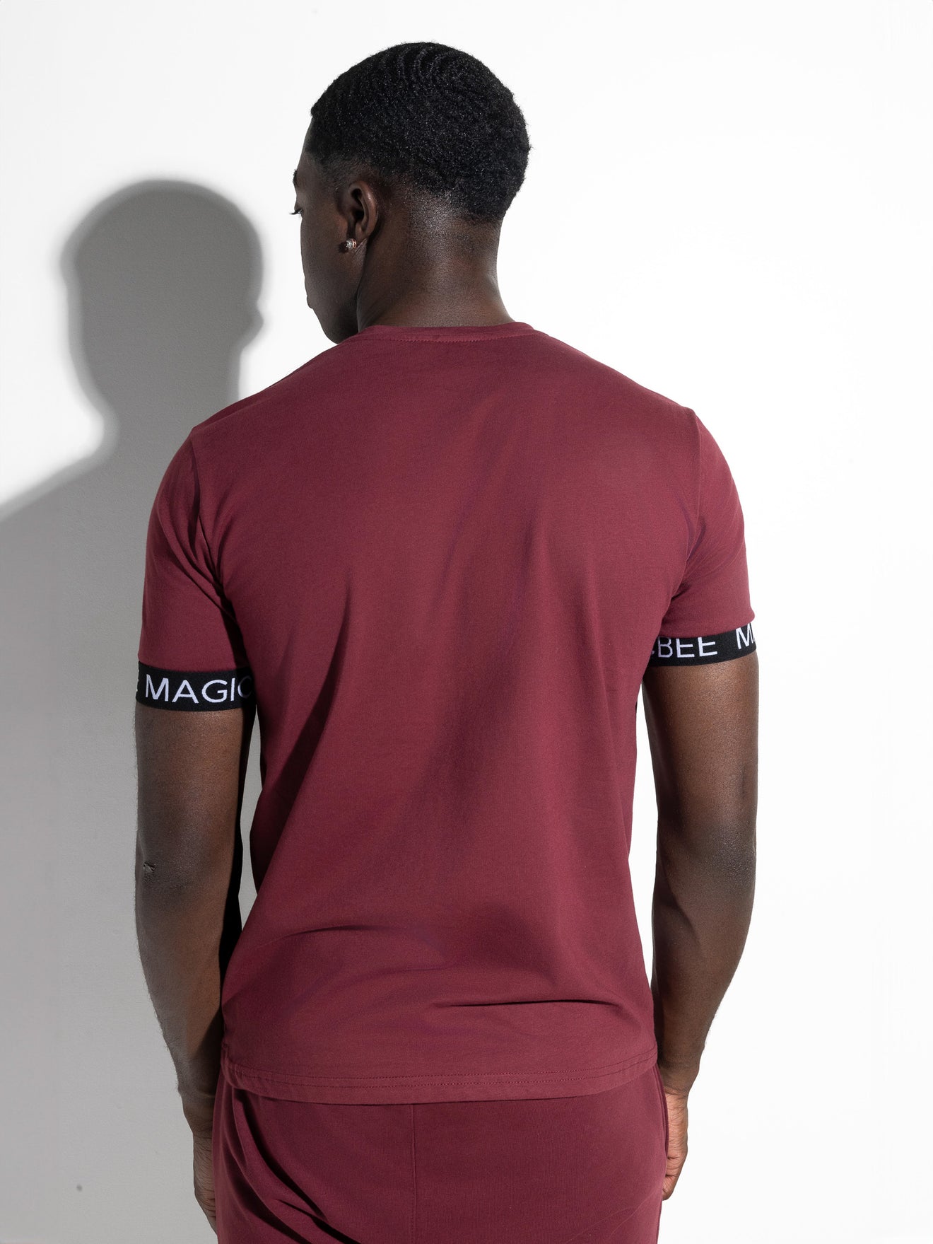 MagicBee Elastic Tee - Burgundy