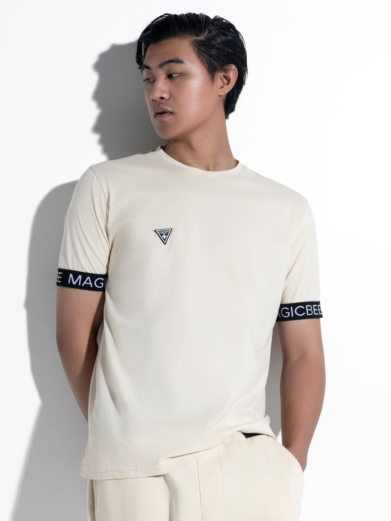 MagicBee Elastic Tee - Beige