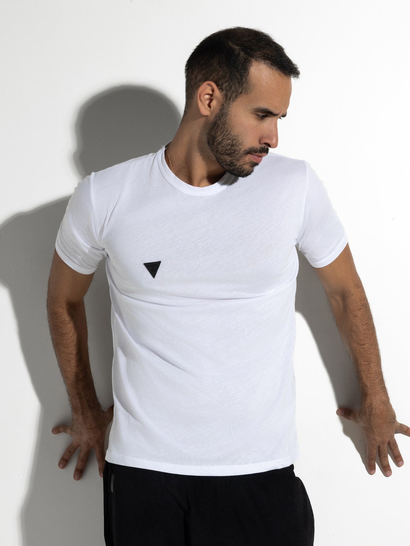 Camiseta con cinta en relieve MagicBee - Blanco