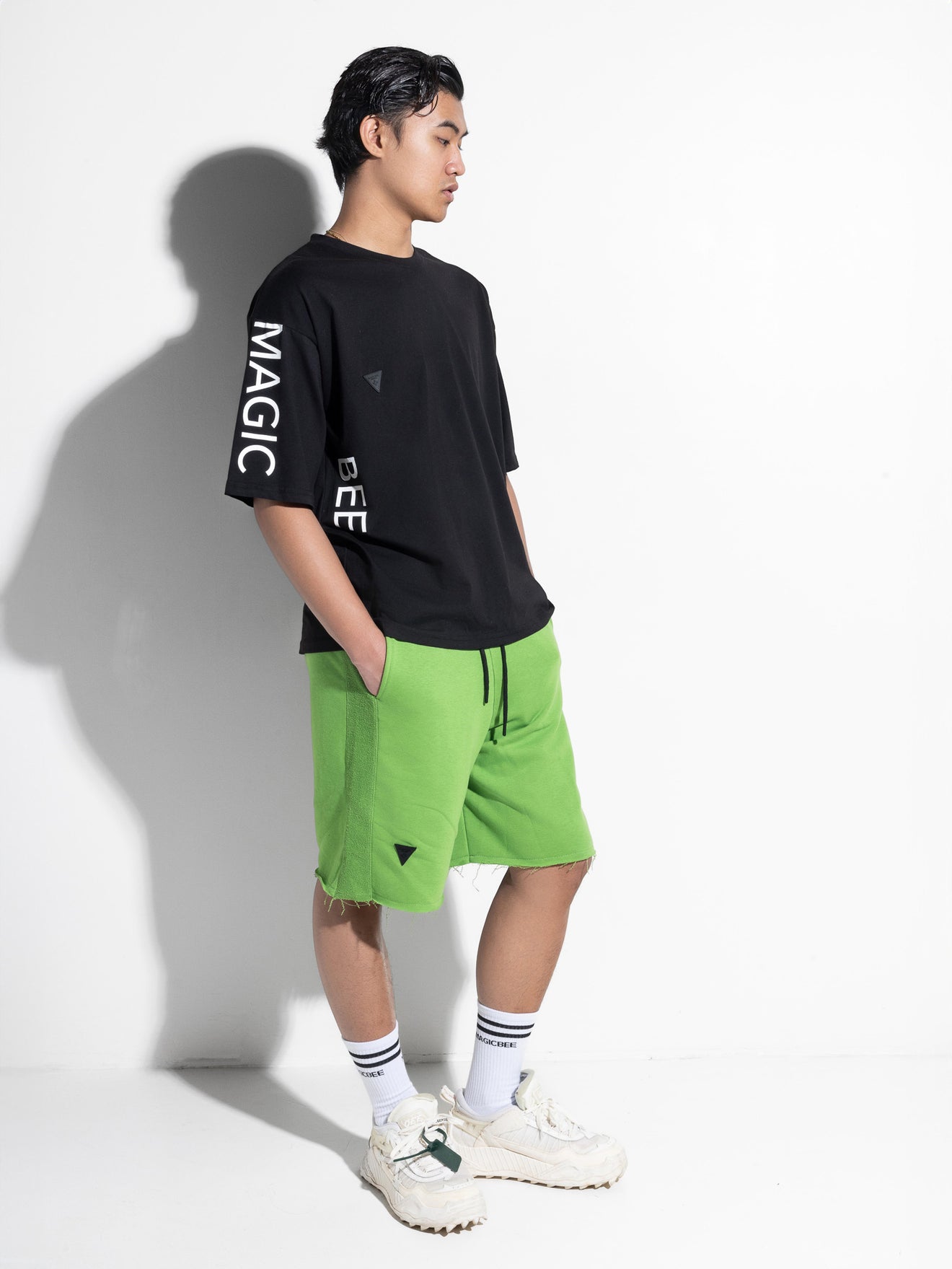 MagicBee Side Logo Oversized Tee - Black